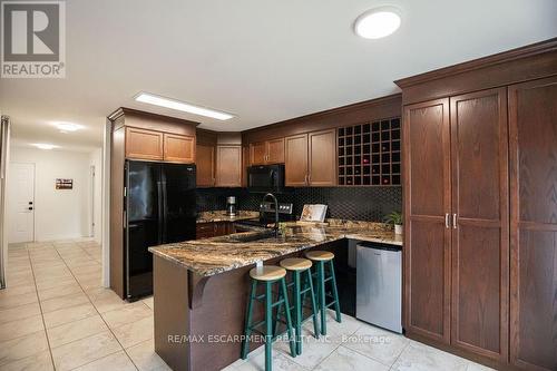 754 Roxborough Avenue, Hamilton, ON - Indoor Photo Showing Kitchen With Double Sink