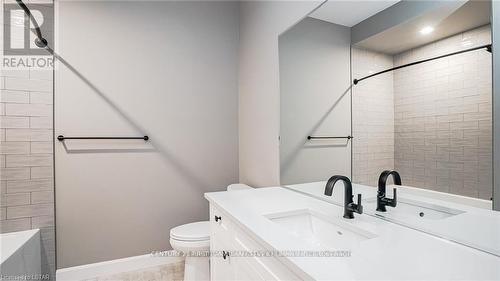 51 - 2650 Buroak Drive, London, ON - Indoor Photo Showing Bathroom