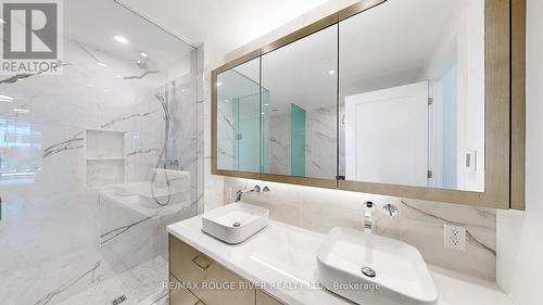 806 - 455 Wellington Street W, Toronto (Waterfront Communities), ON - Indoor Photo Showing Bathroom