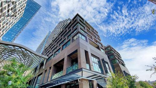 806 - 455 Wellington Street W, Toronto (Waterfront Communities), ON - Outdoor