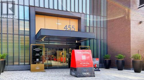 806 - 455 Wellington Street W, Toronto (Waterfront Communities), ON - Outdoor With Exterior