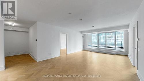 806 - 455 Wellington Street W, Toronto (Waterfront Communities), ON - Indoor Photo Showing Other Room