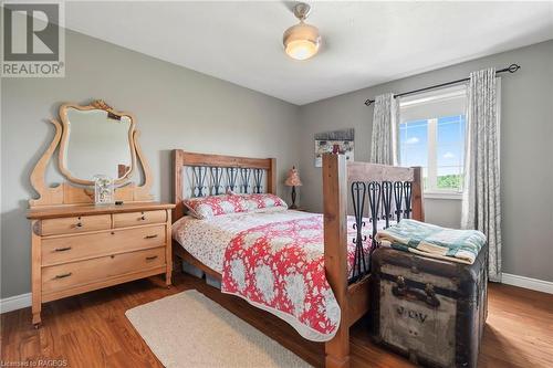 014062 Bruce County Rd 10, Brockton, ON - Indoor Photo Showing Bedroom