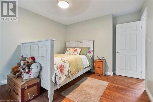 014062 Bruce County Rd 10, Brockton, ON - Indoor Photo Showing Bedroom