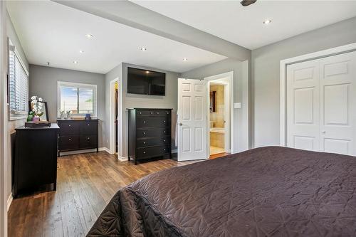 148 Boxley Road, Burlington, ON - Indoor Photo Showing Bedroom