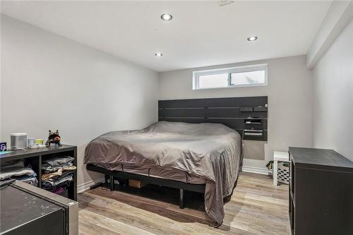 148 Boxley Road, Burlington, ON - Indoor Photo Showing Bedroom