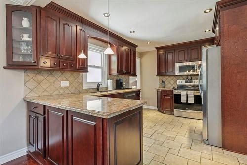 148 Boxley Road, Burlington, ON - Indoor Photo Showing Kitchen