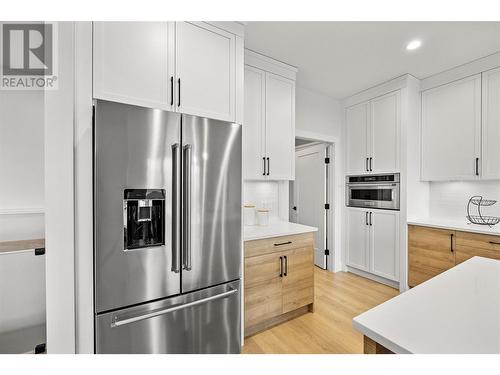 796 Kuipers Crescent Unit# 13, Kelowna, BC - Indoor Photo Showing Kitchen