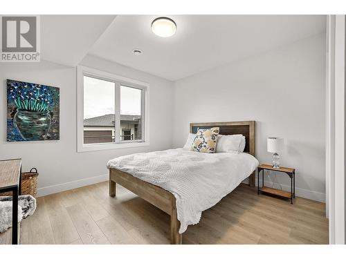 796 Kuipers Crescent Unit# 13, Kelowna, BC - Indoor Photo Showing Bedroom