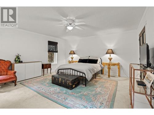 878 Hammer Avenue, Kelowna, BC - Indoor Photo Showing Bedroom