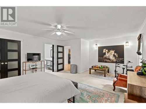 878 Hammer Avenue, Kelowna, BC - Indoor Photo Showing Bedroom