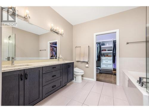 5350 Silver Star Road Unit# 3, Vernon, BC - Indoor Photo Showing Bathroom