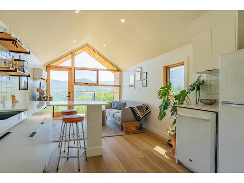 2715 Highway 3B, Rossland, BC - Indoor Photo Showing Other Room