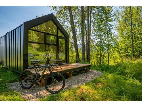 2715 Highway 3B, Rossland, BC - Outdoor