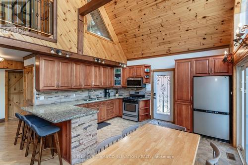 9 Philpark Road, Tiny, ON - Indoor Photo Showing Kitchen