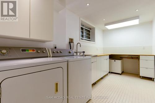 2196 Mississauga Road, Mississauga (Sheridan), ON - Indoor Photo Showing Laundry Room