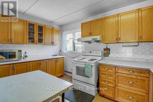 #92 - 180 Mississauga Valley Boulevard, Mississauga (Mississauga Valleys), ON - Indoor Photo Showing Kitchen