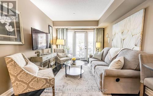 102 - 1045 Nadalin Heights, Milton (Willmott), ON - Indoor Photo Showing Living Room