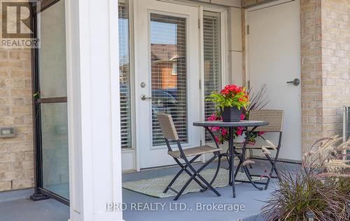 102 - 1045 Nadalin Heights, Milton (Willmott), ON - Outdoor