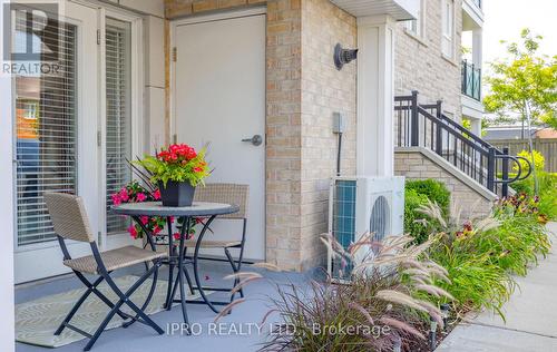 102 - 1045 Nadalin Heights, Milton (Willmott), ON - Outdoor