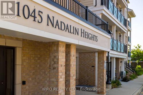 102 - 1045 Nadalin Heights, Milton (Willmott), ON - Outdoor