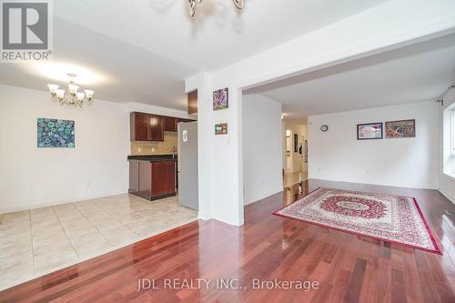 2609 Longridge Crescent, Oakville (River Oaks), ON - Indoor Photo Showing Kitchen