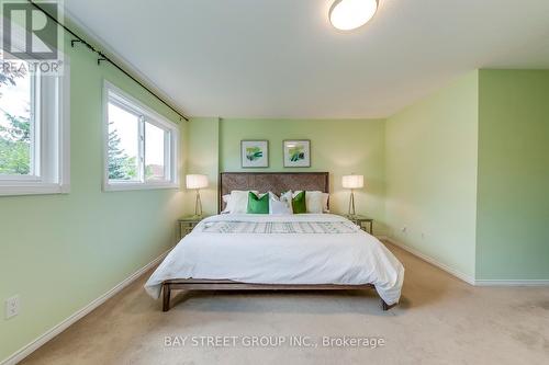 5027 Northern Lights Circle, Mississauga (Hurontario), ON - Indoor Photo Showing Bedroom