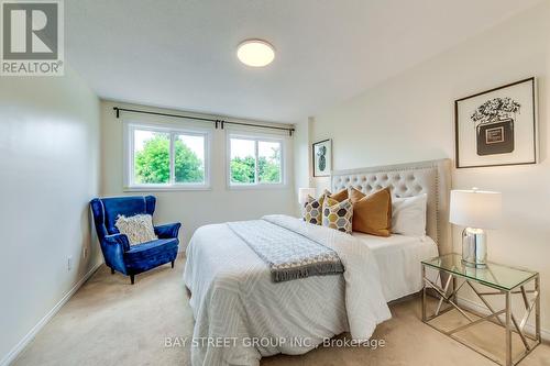 5027 Northern Lights Circle, Mississauga (Hurontario), ON - Indoor Photo Showing Bedroom