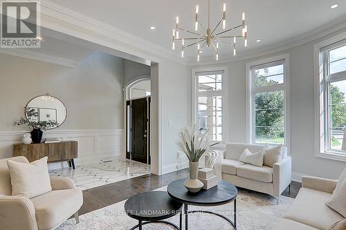 3253 Sawmill Street, Oakville, ON - Indoor Photo Showing Living Room