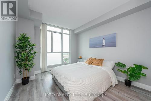 2008 - 225 Webb Drive, Mississauga (City Centre), ON - Indoor Photo Showing Bedroom