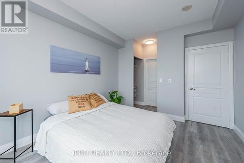 2008 - 225 Webb Drive, Mississauga (City Centre), ON - Indoor Photo Showing Bedroom