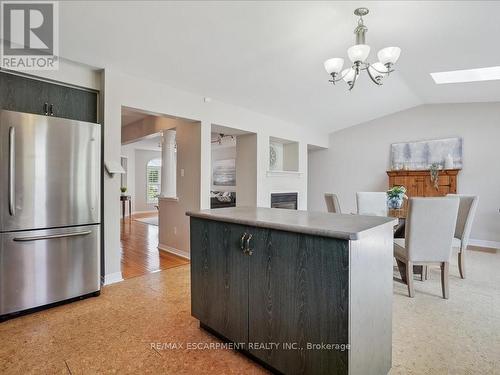 5649 Condor Place, Mississauga (East Credit), ON - Indoor Photo Showing Kitchen