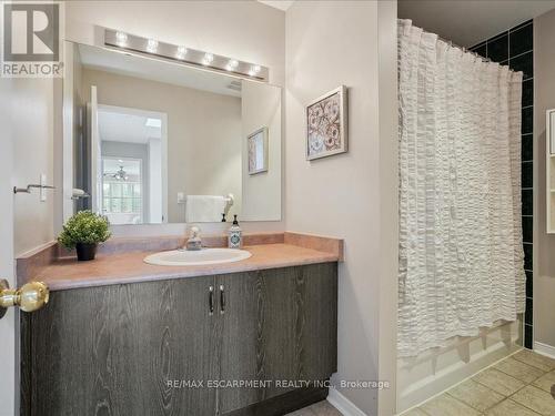 5649 Condor Place, Mississauga (East Credit), ON - Indoor Photo Showing Bathroom