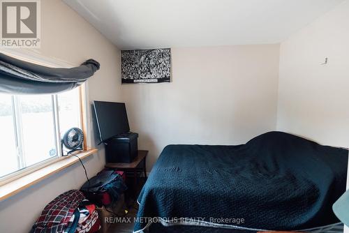 254 Sidney Street, Quinte West, ON - Indoor Photo Showing Bedroom