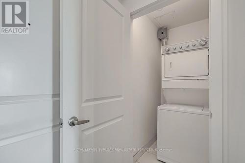 232 - 35 Southshore Crescent, Hamilton (Stoney Creek), ON - Indoor Photo Showing Laundry Room