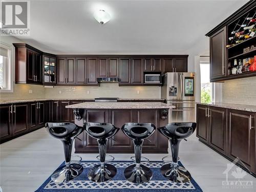 107 Dun Skipper Drive, Ottawa, ON - Indoor Photo Showing Kitchen