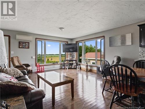 1208 Route 133, Grand-Barachois, NB - Indoor Photo Showing Living Room