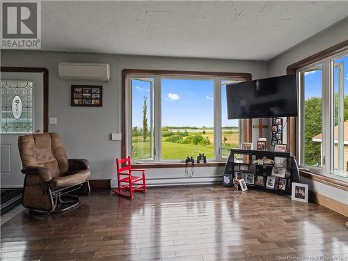 1208 Route 133, Grand-Barachois, NB - Indoor Photo Showing Living Room