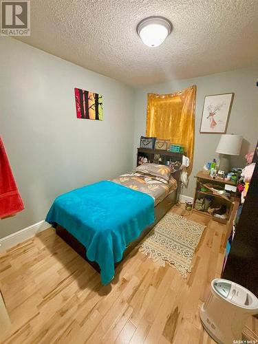 421 6Th Avenue E, Prince Albert, SK - Indoor Photo Showing Bedroom