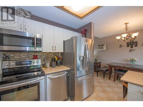 4103 26 Street, Vernon, BC - Indoor Photo Showing Kitchen