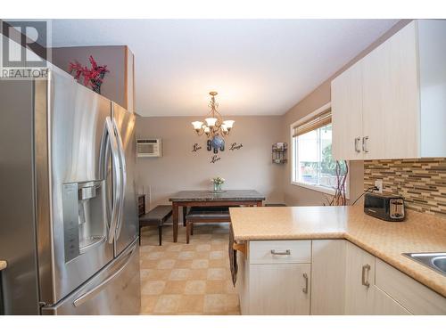 4103 26 Street, Vernon, BC - Indoor Photo Showing Kitchen