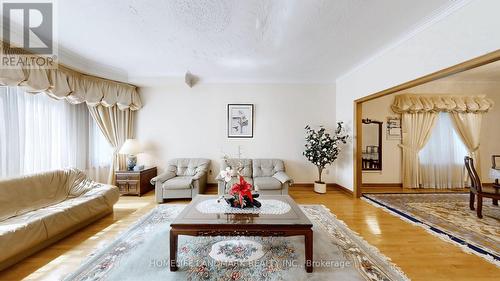 29 Scotland Road, Toronto (Agincourt South-Malvern West), ON - Indoor Photo Showing Living Room