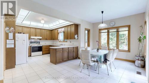 29 Scotland Road, Toronto (Agincourt South-Malvern West), ON - Indoor Photo Showing Kitchen