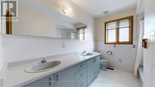 29 Scotland Road, Toronto (Agincourt South-Malvern West), ON - Indoor Photo Showing Bathroom