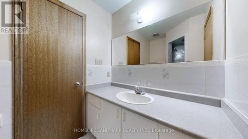 29 Scotland Road, Toronto (Agincourt South-Malvern West), ON - Indoor Photo Showing Bathroom