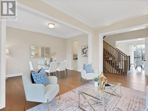 40 Creekvalley Lane, Markham (Angus Glen), ON - Indoor Photo Showing Living Room