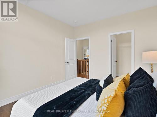 40 Creekvalley Lane, Markham (Angus Glen), ON - Indoor Photo Showing Bedroom