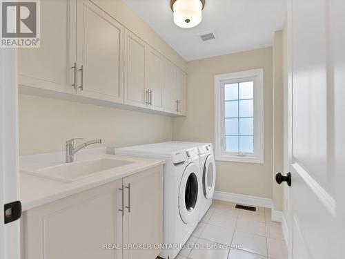 40 Creekvalley Lane, Markham (Angus Glen), ON - Indoor Photo Showing Laundry Room