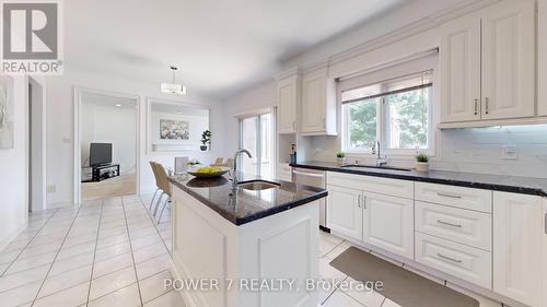 295 Calvert Road, Markham (Cachet), ON - Indoor Photo Showing Kitchen