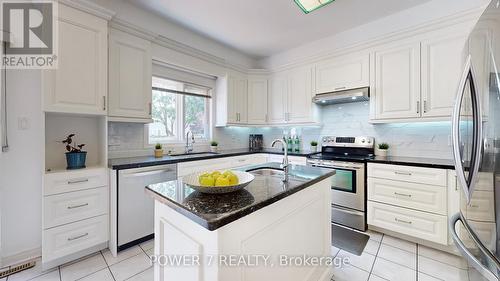 295 Calvert Road, Markham (Cachet), ON - Indoor Photo Showing Kitchen With Stainless Steel Kitchen